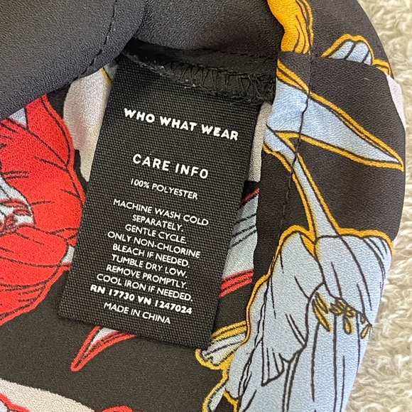 Black Floral Sheer Blouse Size Small - Picture 8 of 12